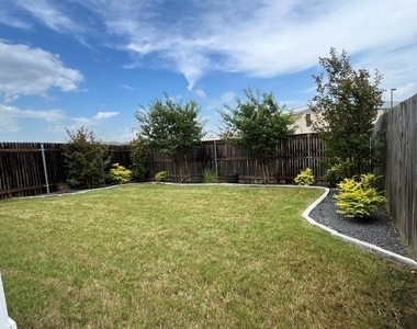 529 Peace Dr - Photo Thumbnail 24