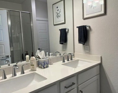 529 Peace Dr - Photo Thumbnail 7