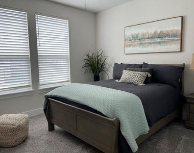 529 Peace Dr - Photo Thumbnail 11