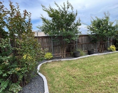 529 Peace Dr - Photo Thumbnail 22