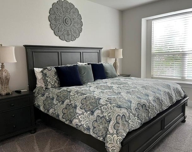 529 Peace Dr - Photo Thumbnail 6