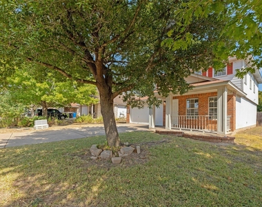 113 Matthew Dr - Photo Thumbnail 3
