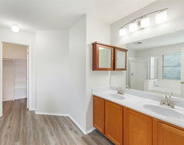113 Matthew Dr - Photo Thumbnail 17