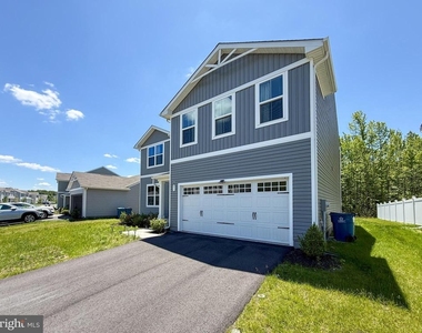 91 Goldspire Drive - Photo Thumbnail 2