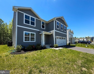 91 Goldspire Drive - Photo Thumbnail 1