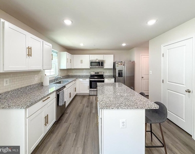 91 Goldspire Drive - Photo Thumbnail 12