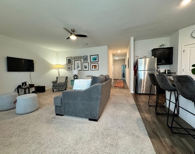 19405 Berringer Dr - Photo Thumbnail 5