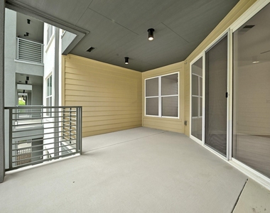 4801 Springdale Rd - Photo Thumbnail 18