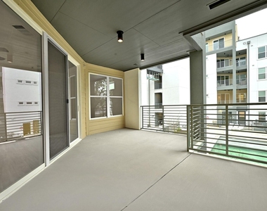 4801 Springdale Rd - Photo Thumbnail 19