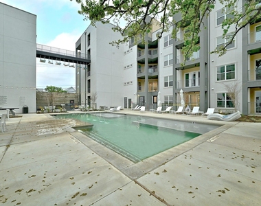 4801 Springdale Rd - Photo Thumbnail 21
