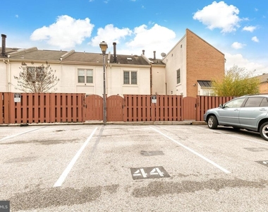 2816 Elliott Street - Photo Thumbnail 27