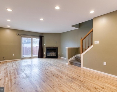 2816 Elliott Street - Photo Thumbnail 16