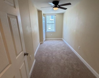 1904 E Lanvale Street - Photo Thumbnail 5