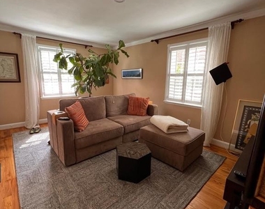 4027 Deepwood Road - Photo Thumbnail 4