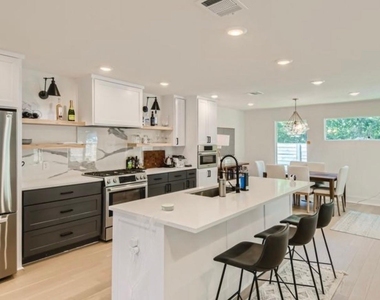 6215 Club Terrace - Photo Thumbnail 15