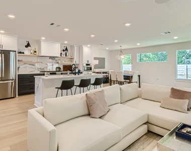 6215 Club Terrace - Photo Thumbnail 8