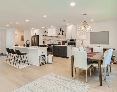 6215 Club Terrace - Photo Thumbnail 11