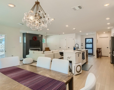 6215 Club Terrace - Photo Thumbnail 13