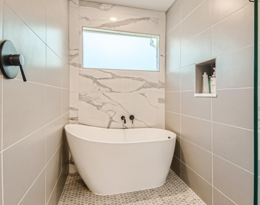 6215 Club Terrace - Photo Thumbnail 20