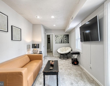 106 S Castle Street - Photo Thumbnail 19