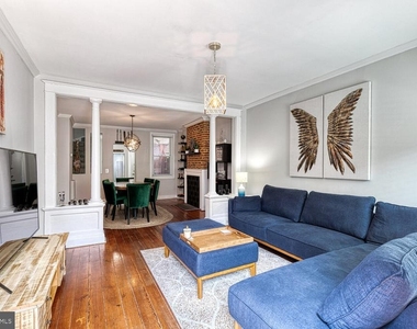 106 S Castle Street - Photo Thumbnail 2