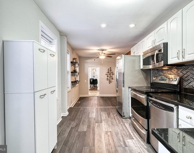 106 S Castle Street - Photo Thumbnail 11