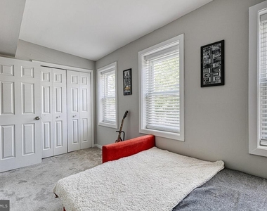 106 S Castle Street - Photo Thumbnail 25