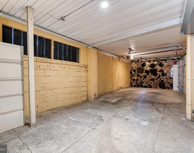 106 S Castle Street - Photo Thumbnail 37