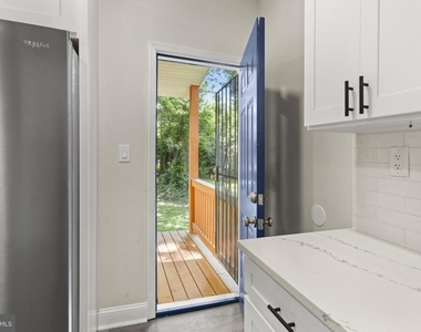 505 Mccabe Avenue - Photo Thumbnail 20