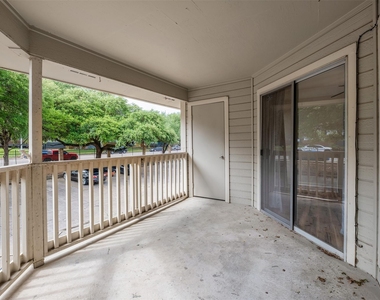 2450 Wickersham Ln - Photo Thumbnail 11