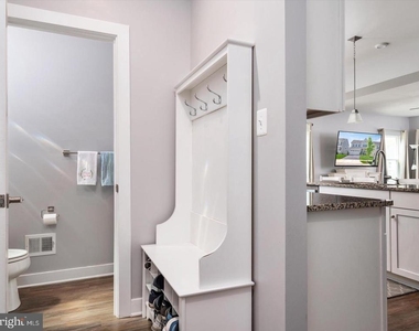 2307 Wadlow Lane - Photo Thumbnail 5