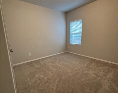 11616 Comano Dr - Photo Thumbnail 10