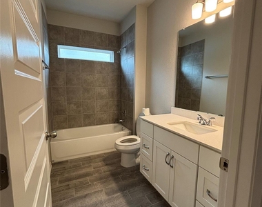 11616 Comano Dr - Photo Thumbnail 9