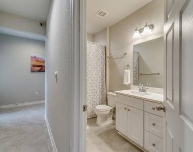 5921 Lehman Way - Photo Thumbnail 20