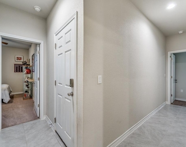 5921 Lehman Way - Photo Thumbnail 12