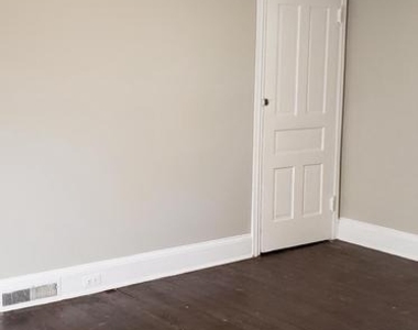 2118 N Washington Street - Photo Thumbnail 5