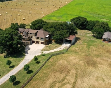 161 Cr 375 Dr - Photo Thumbnail 32