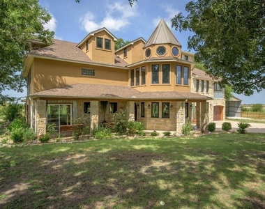 161 Cr 375 Dr - Photo Thumbnail 1