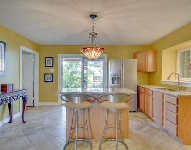 161 Cr 375 Dr - Photo Thumbnail 22