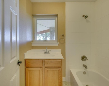 161 Cr 375 Dr - Photo Thumbnail 24