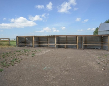161 Cr 375 Dr - Photo Thumbnail 27
