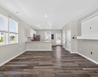 525 Little Eden Way - Photo Thumbnail 6