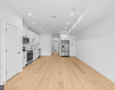 2530 B Elvans Road Se - Photo Thumbnail 17