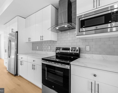 2530 B Elvans Road Se - Photo Thumbnail 7