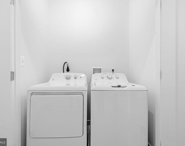 2530 B Elvans Road Se - Photo Thumbnail 34
