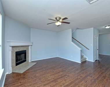 303 Banner Ave - Photo Thumbnail 7