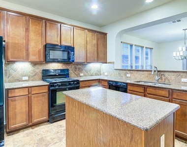 1808 Mcclannahan Dr - Photo Thumbnail 9