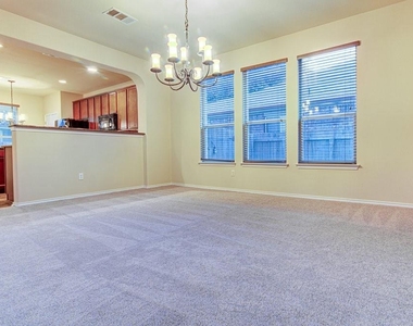 1808 Mcclannahan Dr - Photo Thumbnail 7
