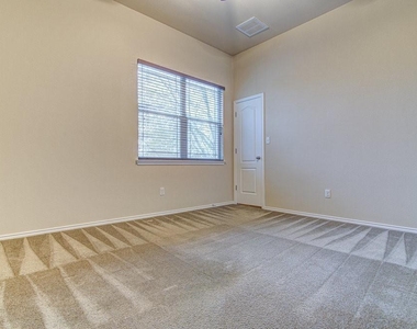 1808 Mcclannahan Dr - Photo Thumbnail 29