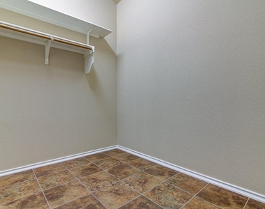 1808 Mcclannahan Dr - Photo Thumbnail 22